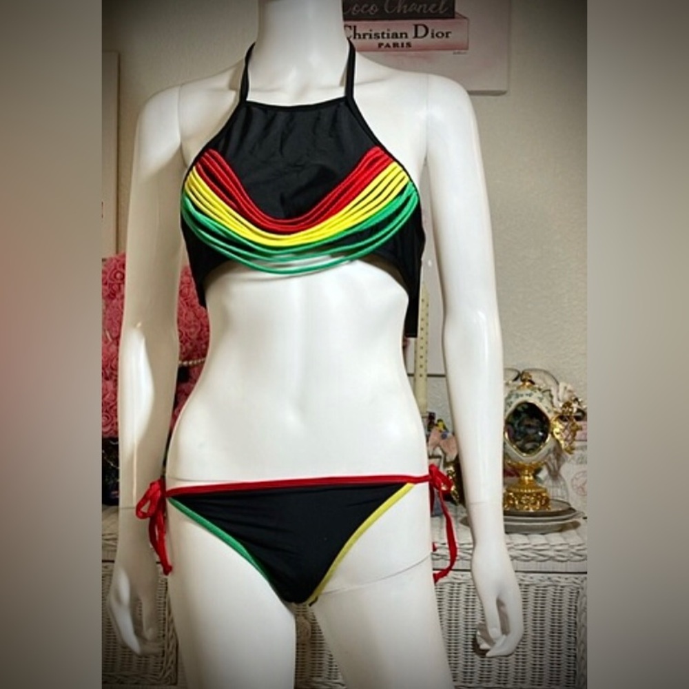 Ingear two piece bikini swimsuit multi color accents on black color Size M NWT